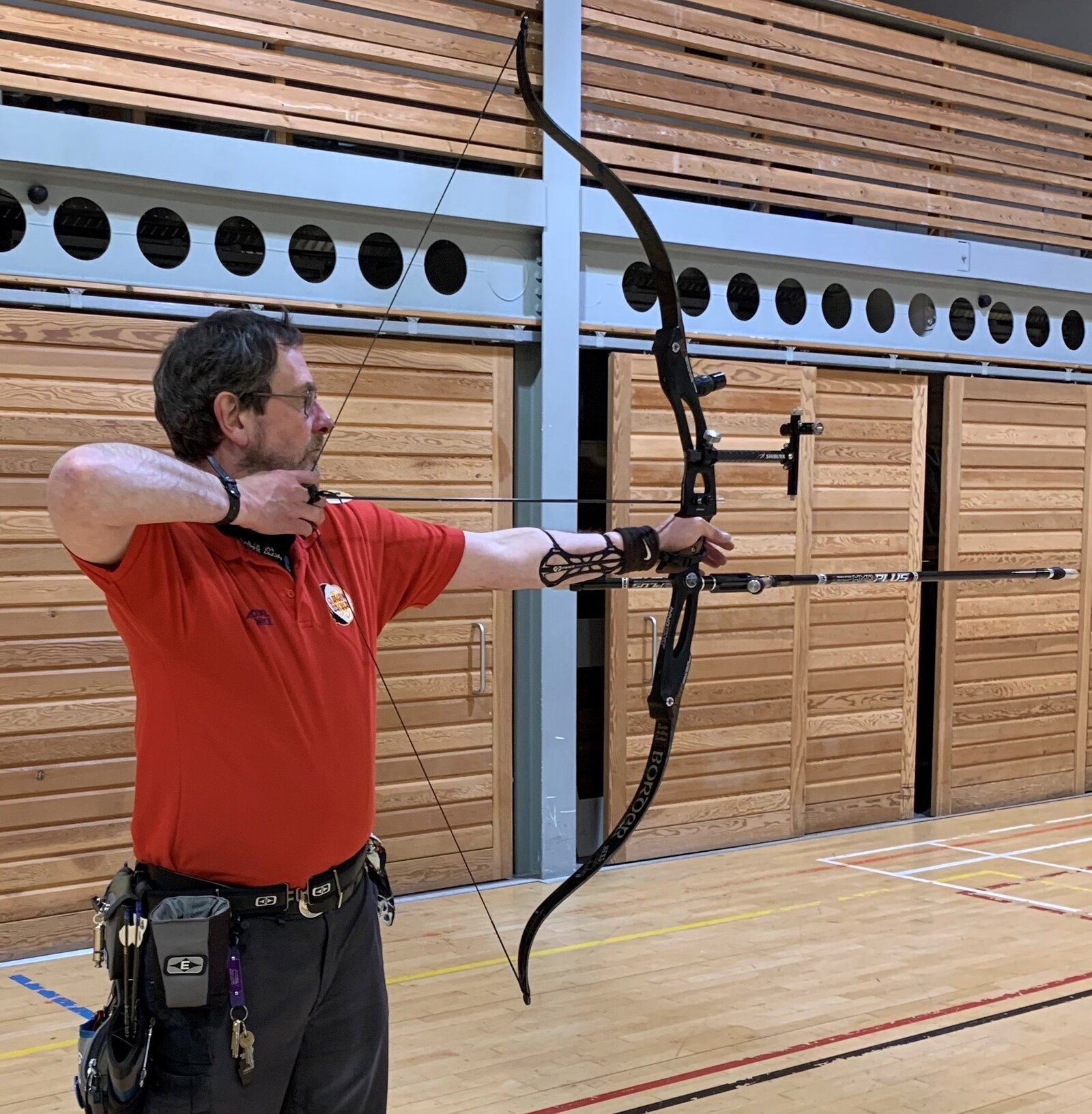 Bow and arrow shop kit for adults